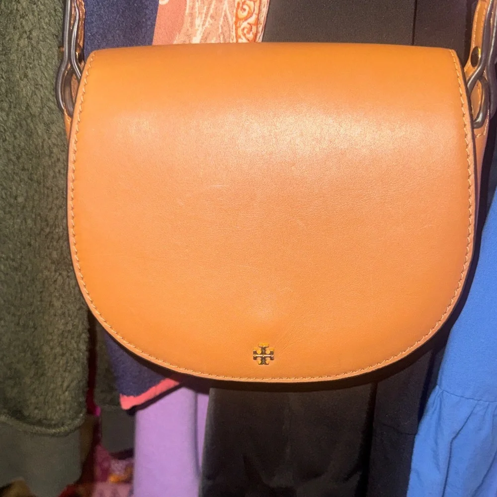 Tory Burch Mustard Leather Crossbody Bag - Picture 4 of 7